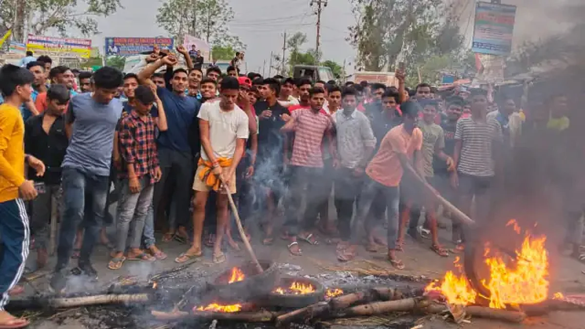 ‘अग्निपथ’ का विरोध कर रहे छात्र बहकाने वालों से दूर रहें: केंद्रीय मंत्री चौबे