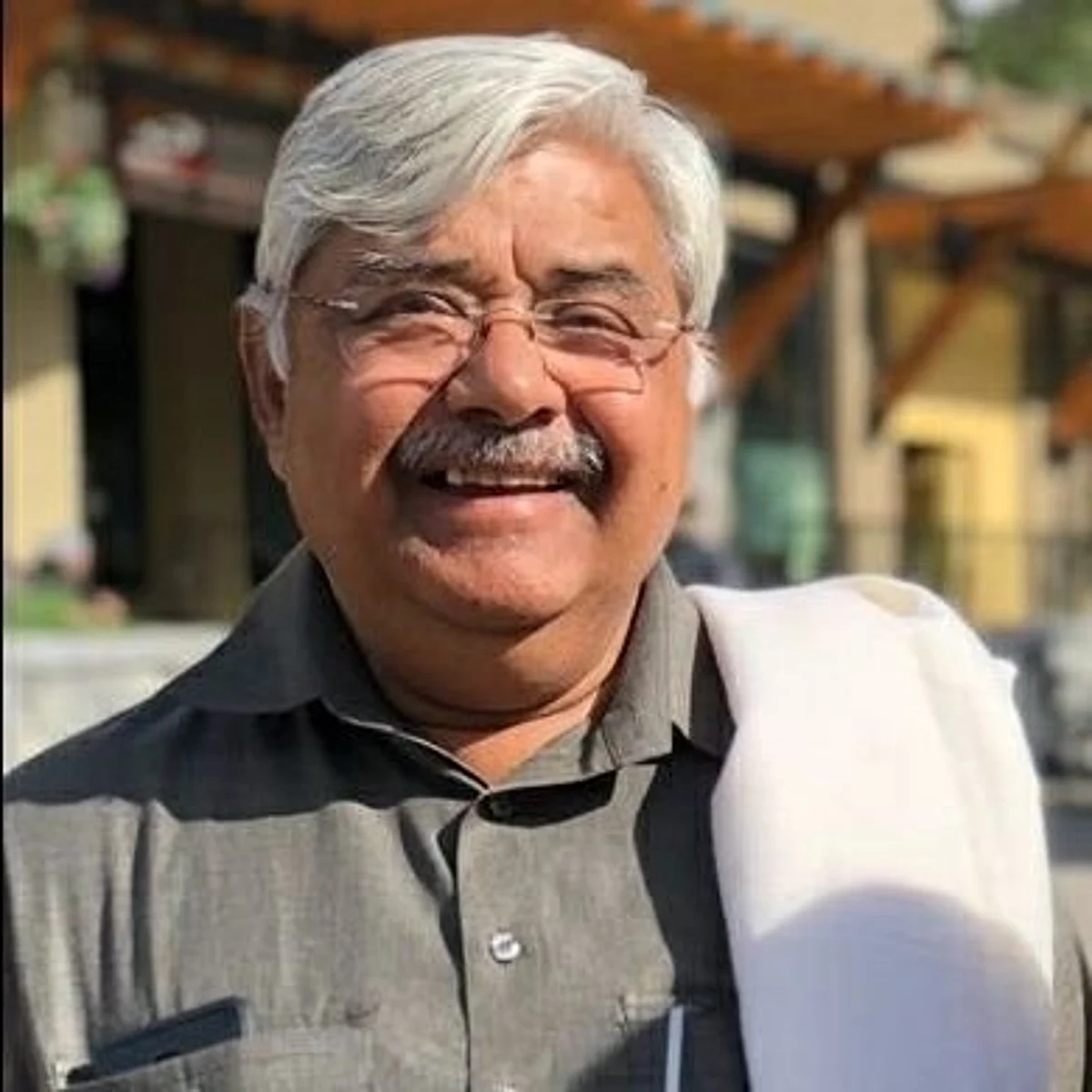 Bihar News: सोशल मीडिया पर विवादित टिप्पणी करने के मामले में बिहार प्रशासनिक सेवा का अधिकारी गिरफ्तार
