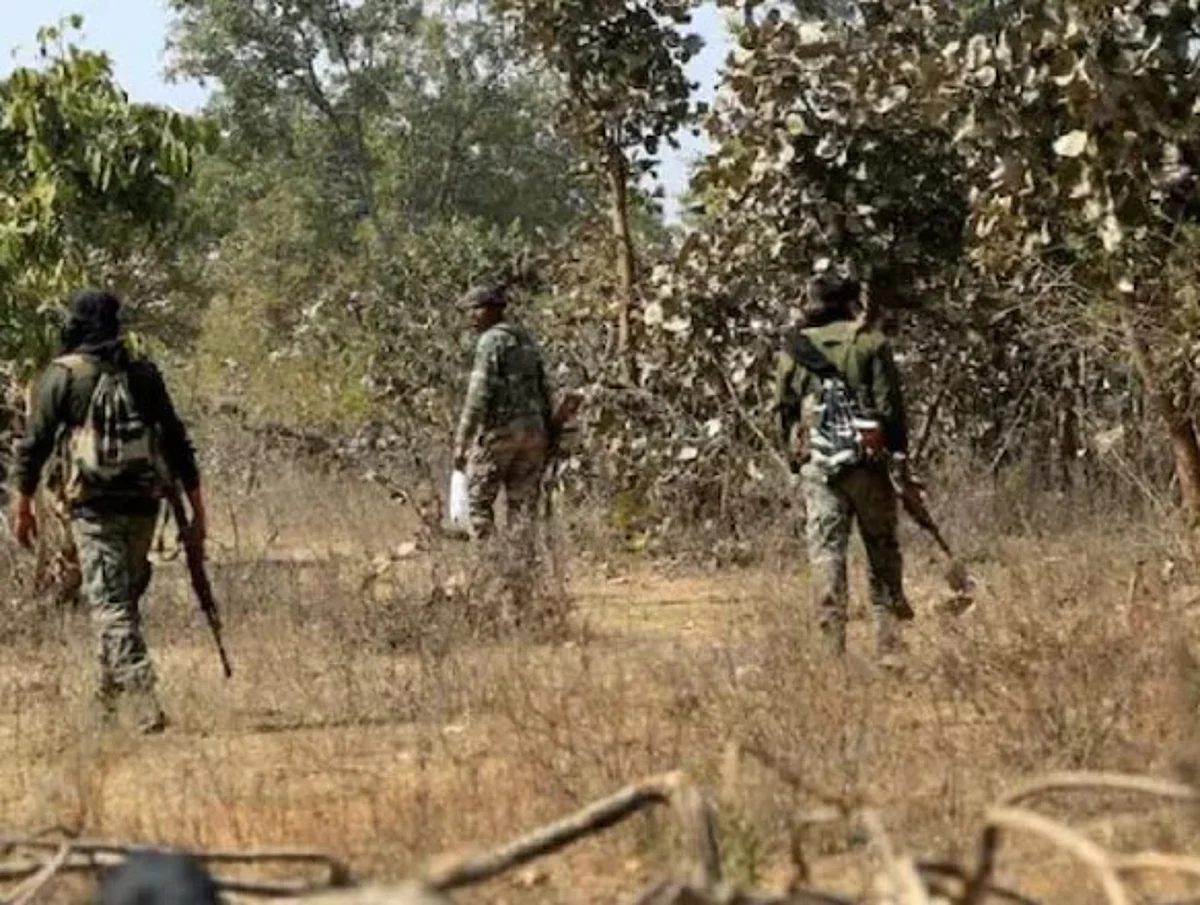 Naxal Attack : छत्तीसगढ़-ओडिशा बॉर्डर पर नक्सली हमले में 3 CRPF जवान शहीद, कई घायल