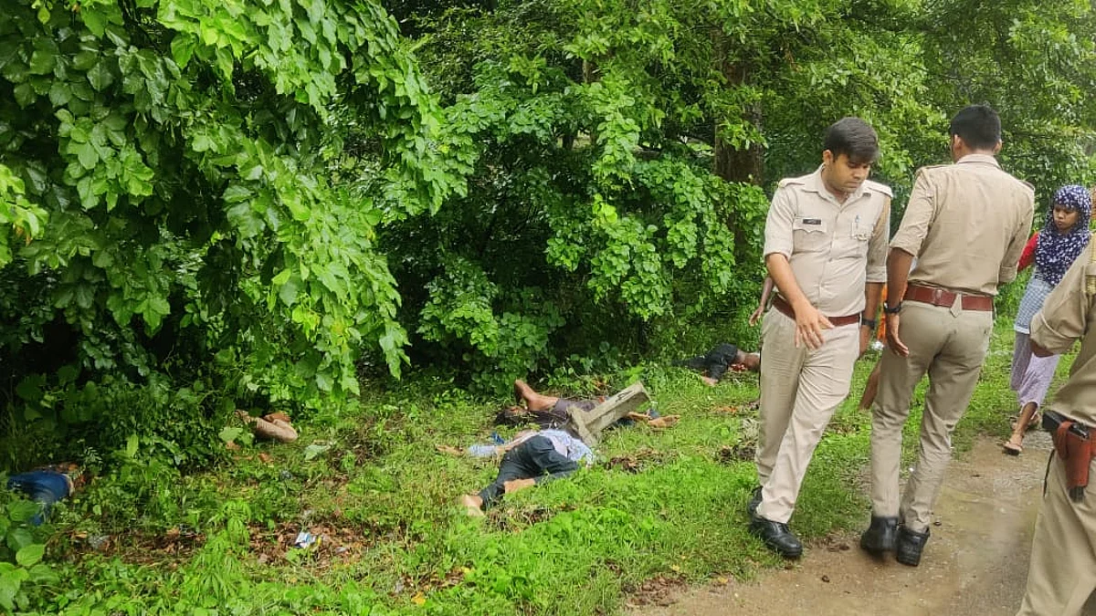 घटनास्थल पर पुलिस