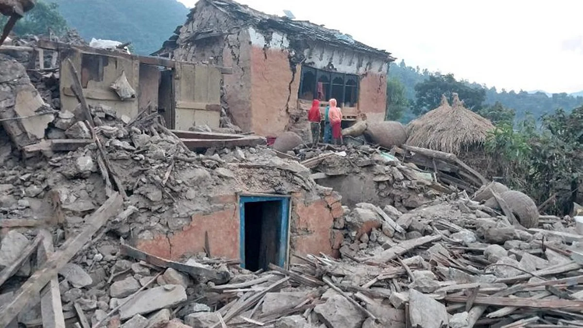 डोटीमा गएको भूकम्पले घर भत्काउँदा एकै परिवारका ३ सहित ६ जनाको मृत्यु, ५ घाइते