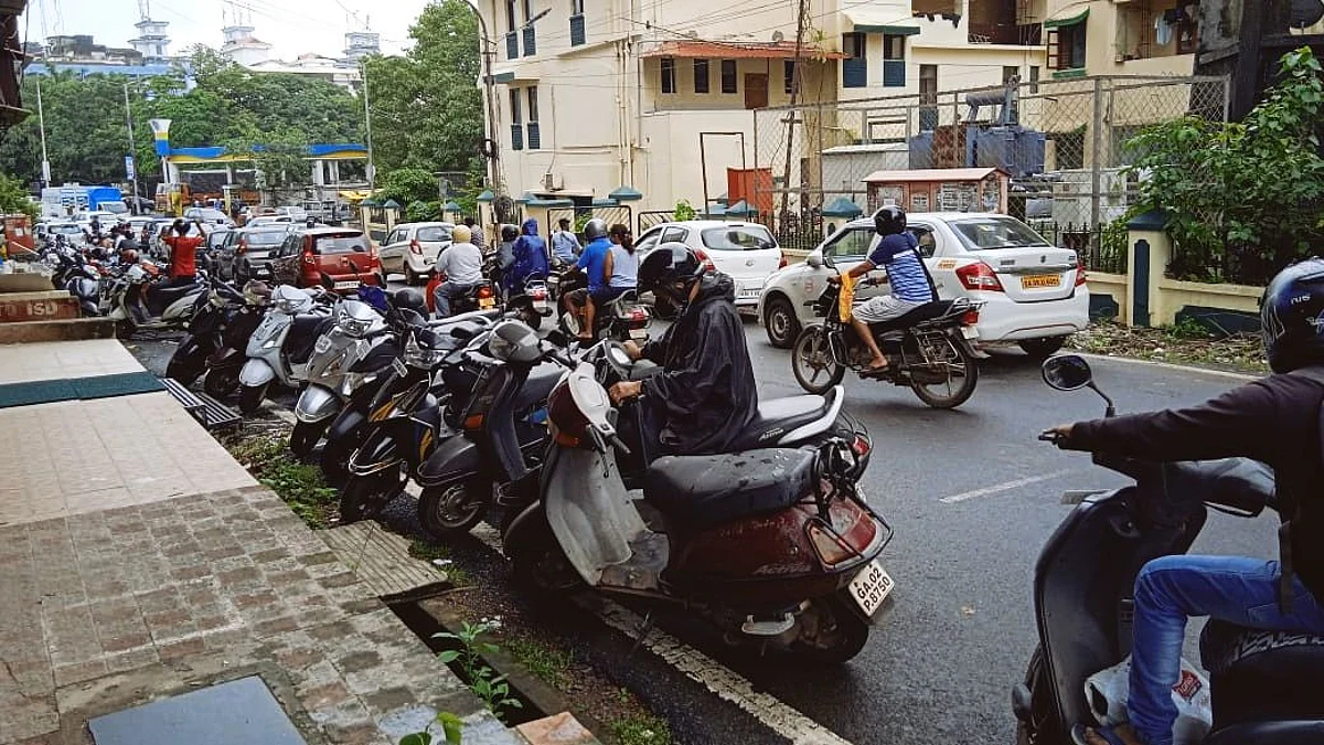 काणकोणात चित्रीकरणामुळे वाहतुकीला अडथळा