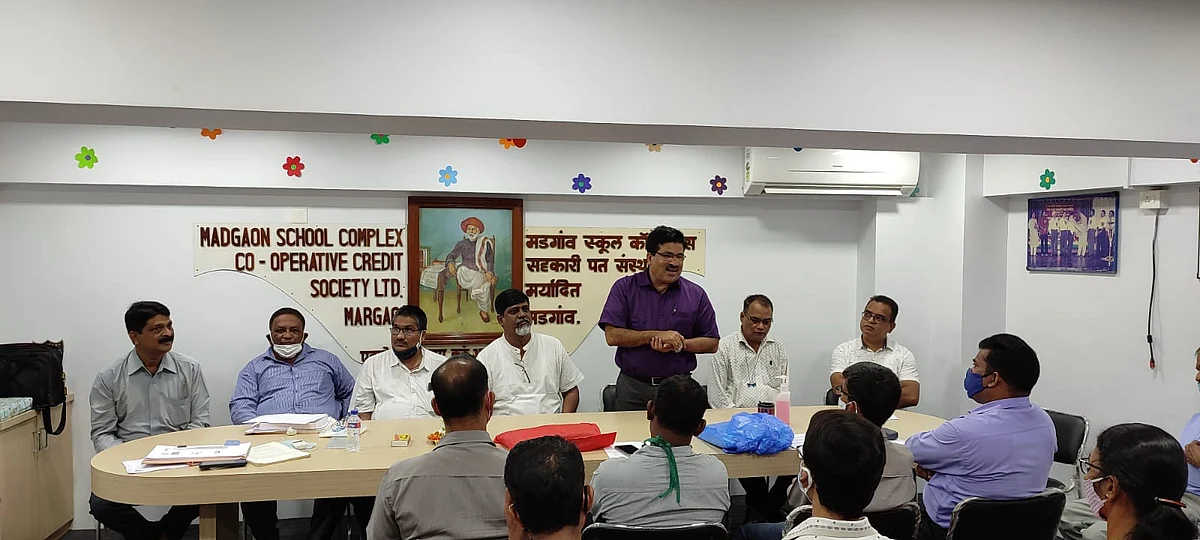 सहकारी पतसंस्थेच्या वसुली अधिकाऱ्यांना मार्गदर्शन