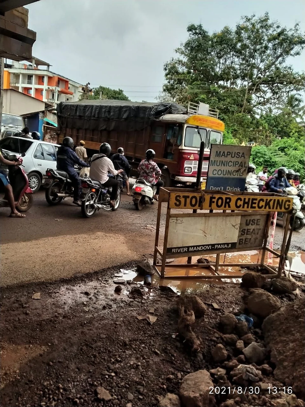 Goa: Traffic Jam In Karaswada.