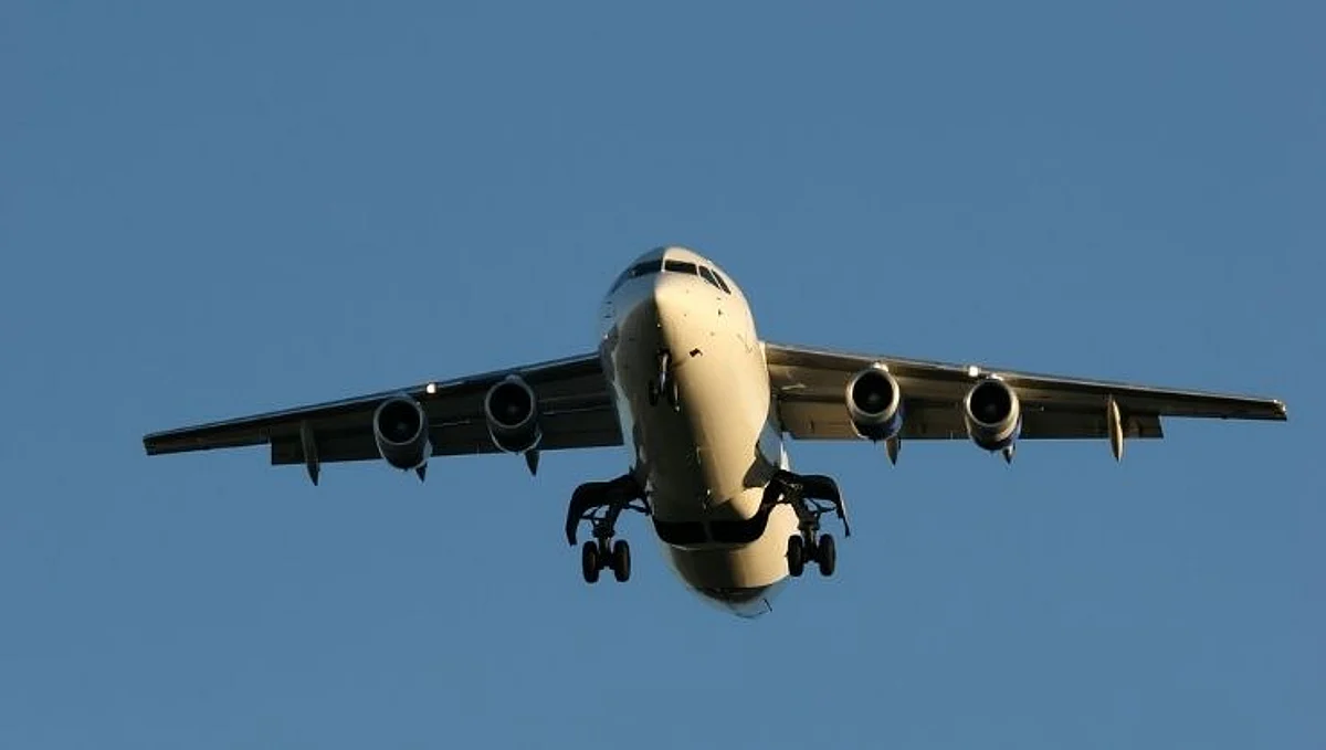 कोरोना नियमांचे उल्लंघन UAE ने IndiGo एअरलाइन्सवर कारवाई