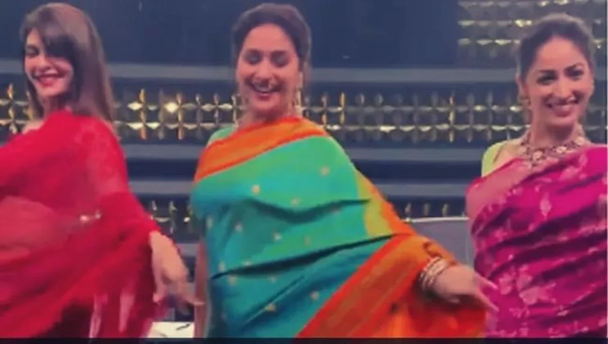 Video: 'रेश्माच्या रेघांनी' म्हणत धक धक गर्लने नाचवले जॅकलिन आणि यामीला