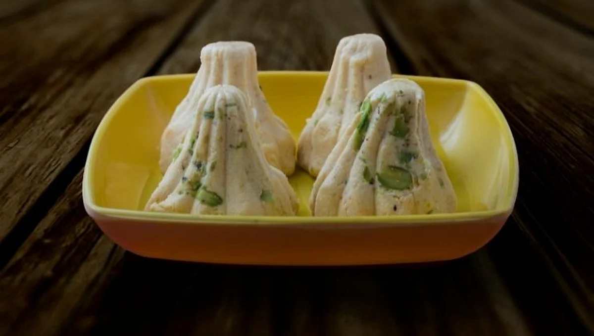 या गणेश चतुर्थीला नक्की करा हे ' Special Modak '