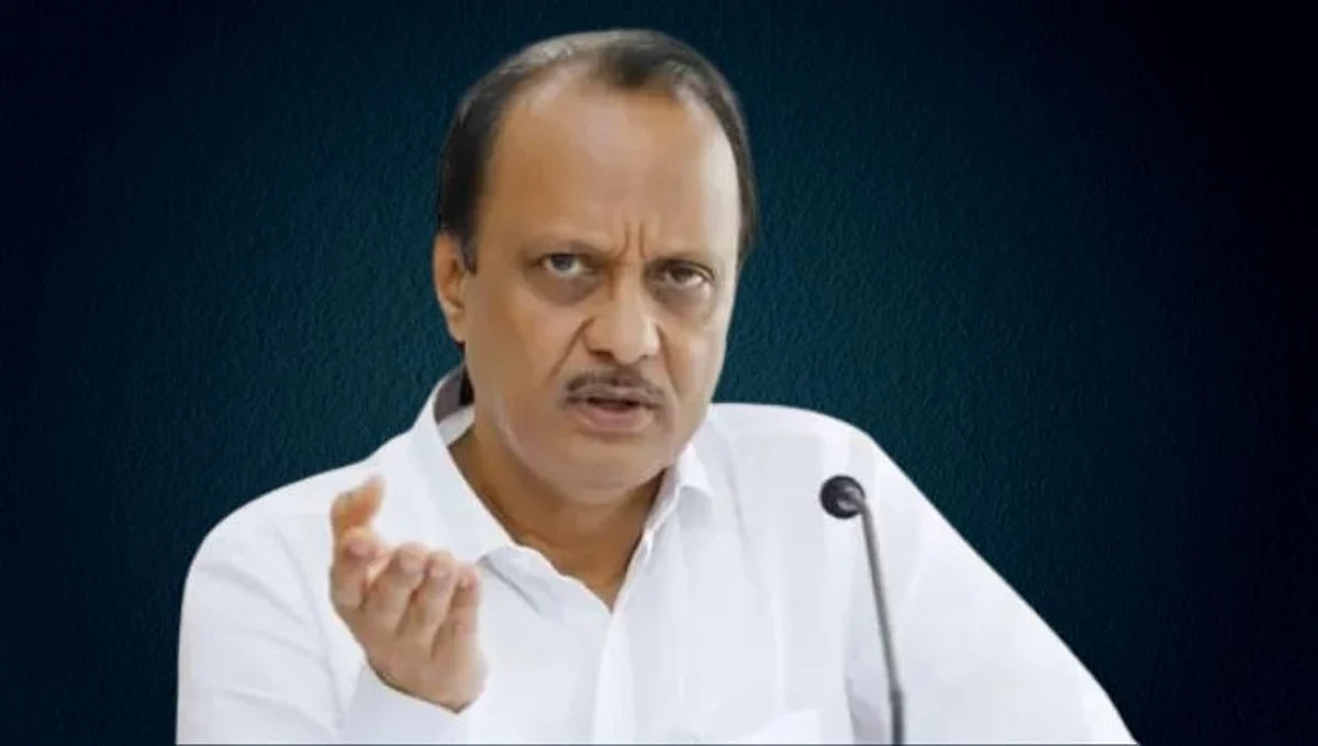 शिक्षक आणि शिक्षकेत्तर कर्मचाऱ्यांनी लसीचे दोन डोस पूर्ण करावेत: Ajit Pawar