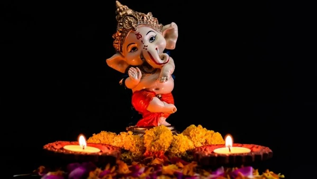 Ganesh Chaturthi 2021: बाप्पांच्या स्वागतासाठी सोप्या Decoration Ideas