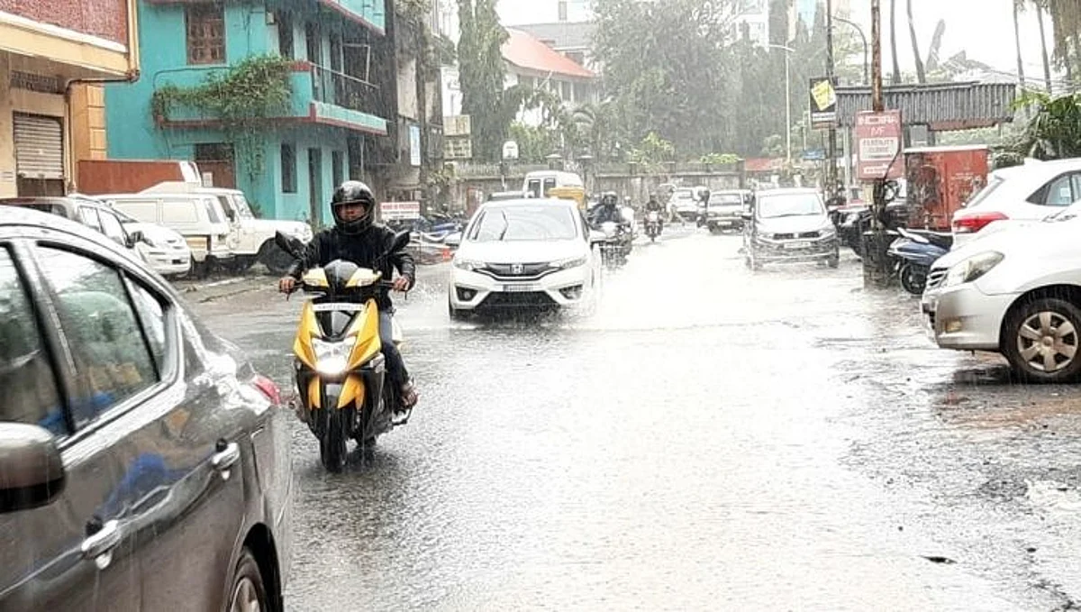 राज्यात धुव्वाधार पाऊस ; ‘स्मार्ट सिटी’ पुन्हा पाण्याखाली