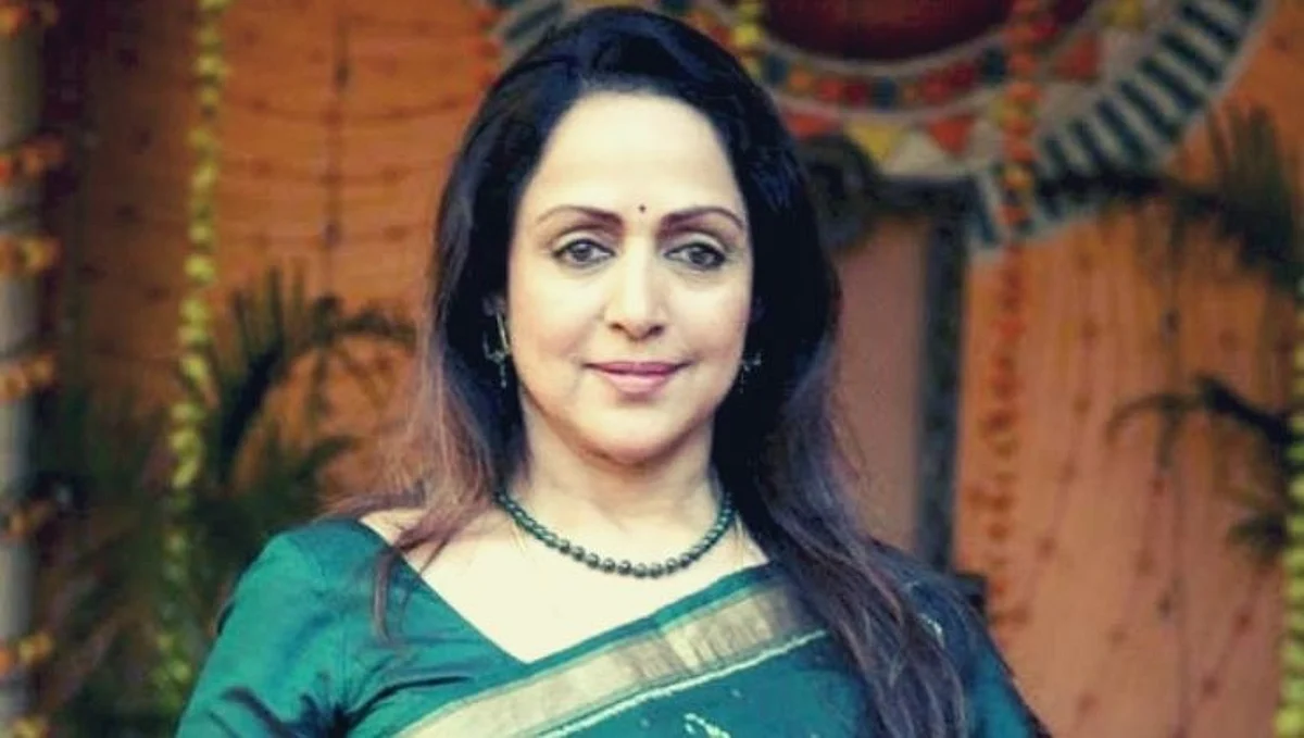 हेमा मालिनींनी रागाच्या भरात सोडला होता शो
