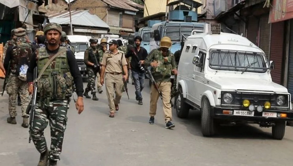 Jammu-Kashmir:पुलवामात दहशतवाद्यांचा पुन्हा ग्रेनेड हल्ला, तीनजण जखमी