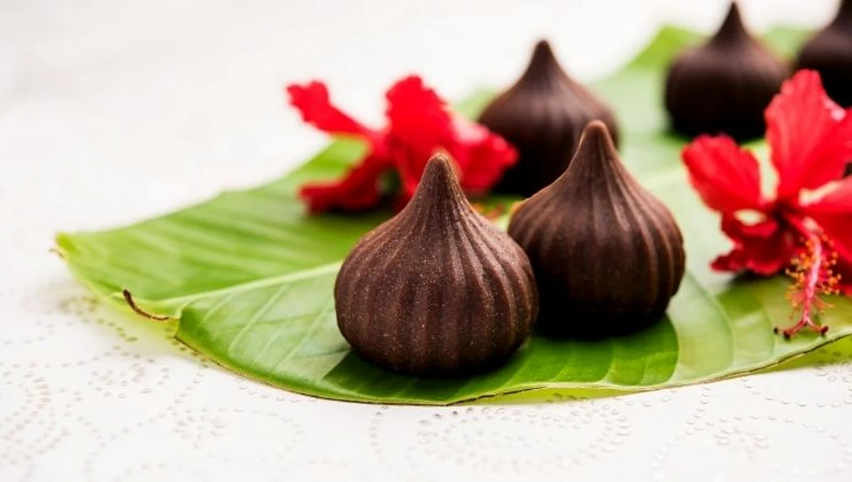 बाप्पांसाठी Chocolate Modak कसे बनवायचे