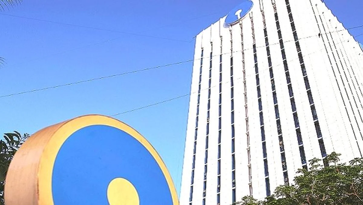 SBI: आज सेवा 2 तास बंद राहणार