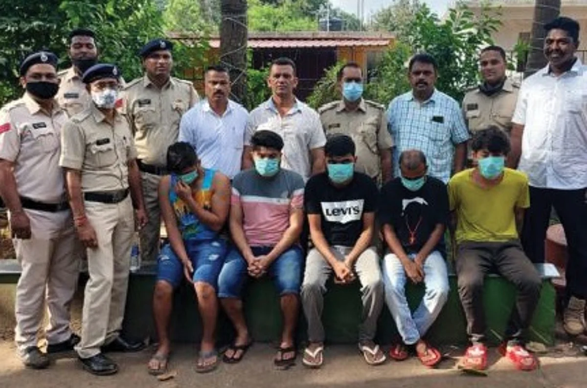 Goa: कळंगुटमध्ये बनावट कॉल सेंटर टोळीचा पर्दाफाश