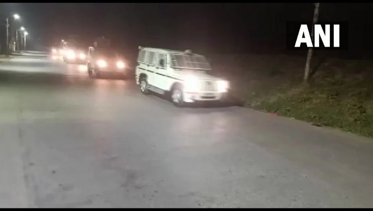 जम्मू काश्मीरमध्ये अतिरेक्यांचा पोलिसांवर हल्ला, एकजण ठार