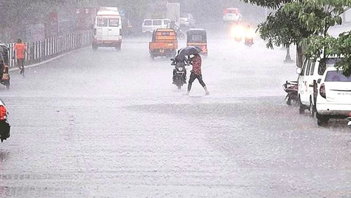 केरळमध्ये मुसळधार पाऊस; हवामान विभागाने रेड आणि ऑरेंज अलर्ट केला जारी