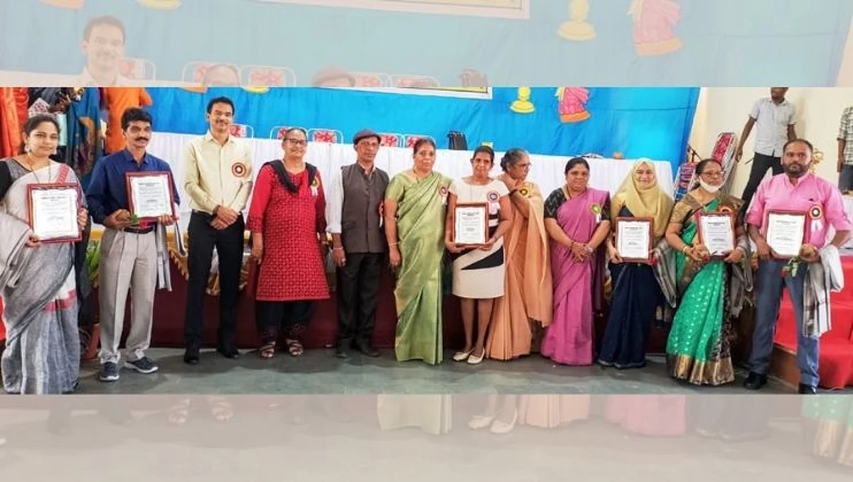 रमेश विश्राम राणे ट्रस्टच्यावतीने मुरगावतील शिक्षकांचा गौरव