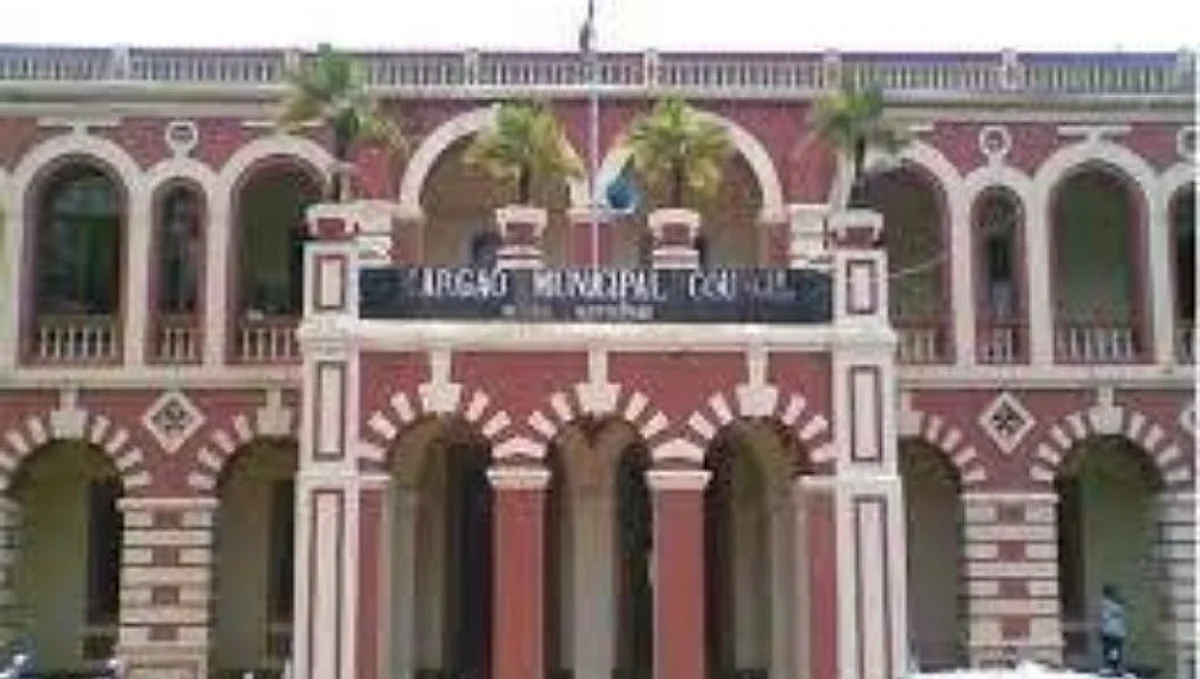 'आर्थिक डबघाईला आलेल्या पालिकांना सरकारी अनुदान द्या'