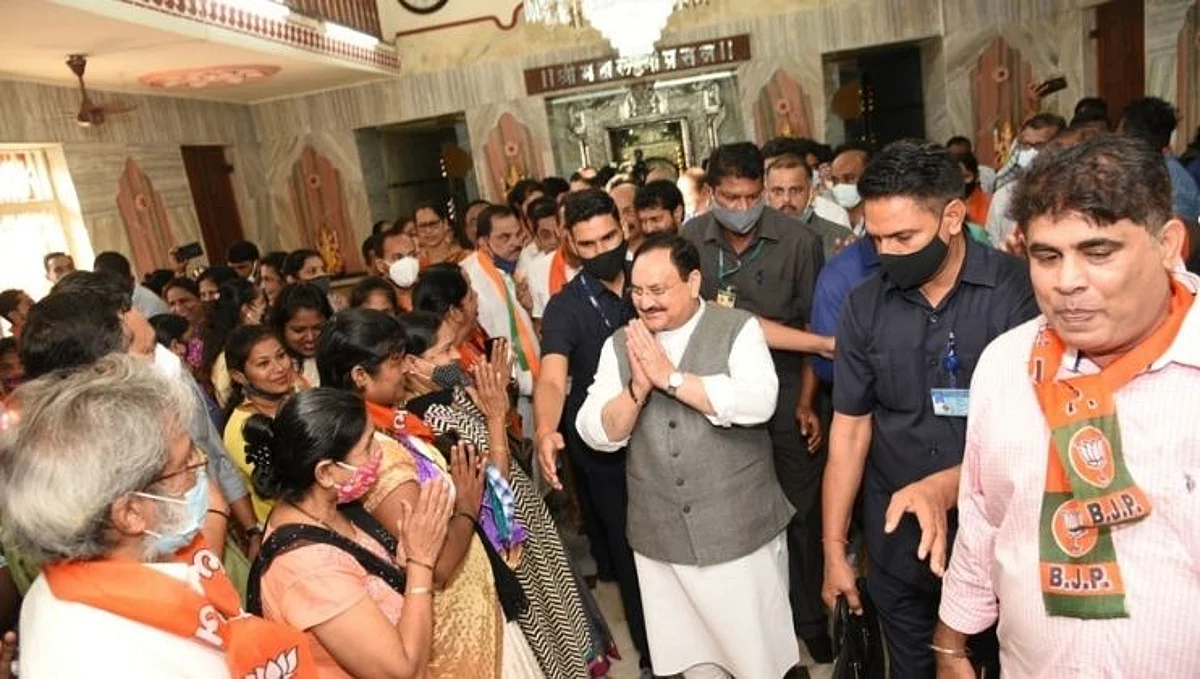 पणजीतील महालक्ष्मी मंदिरात जे. पी. नड्डा
यांची लक्षणीय उपस्थिती
