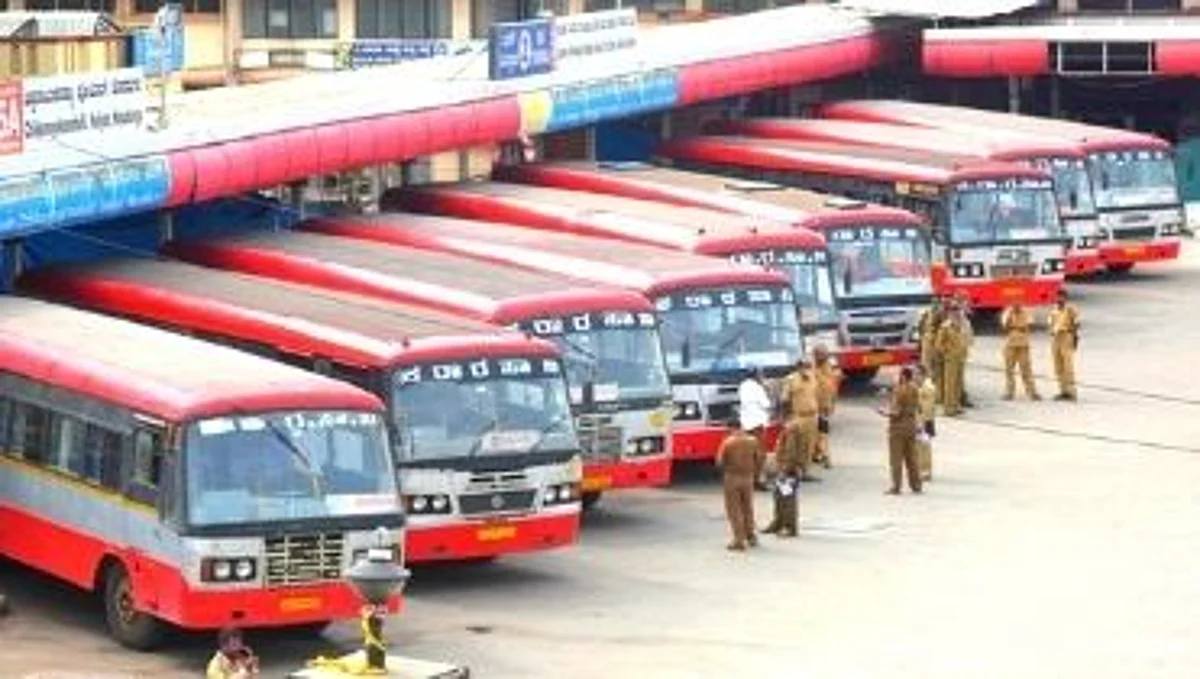 कर्नाटक सरकारचा अजब फतवा; KSRTC बसमध्ये मोबाईलवर गाणी वाजवण्यास बंदी
