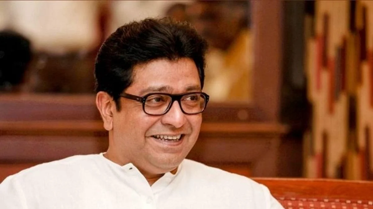 राज ठाकरेंच्या नातवाच्या नावाची 'गर्जना', अमित ठाकरेंच्या मुलाचं झालं बारसं