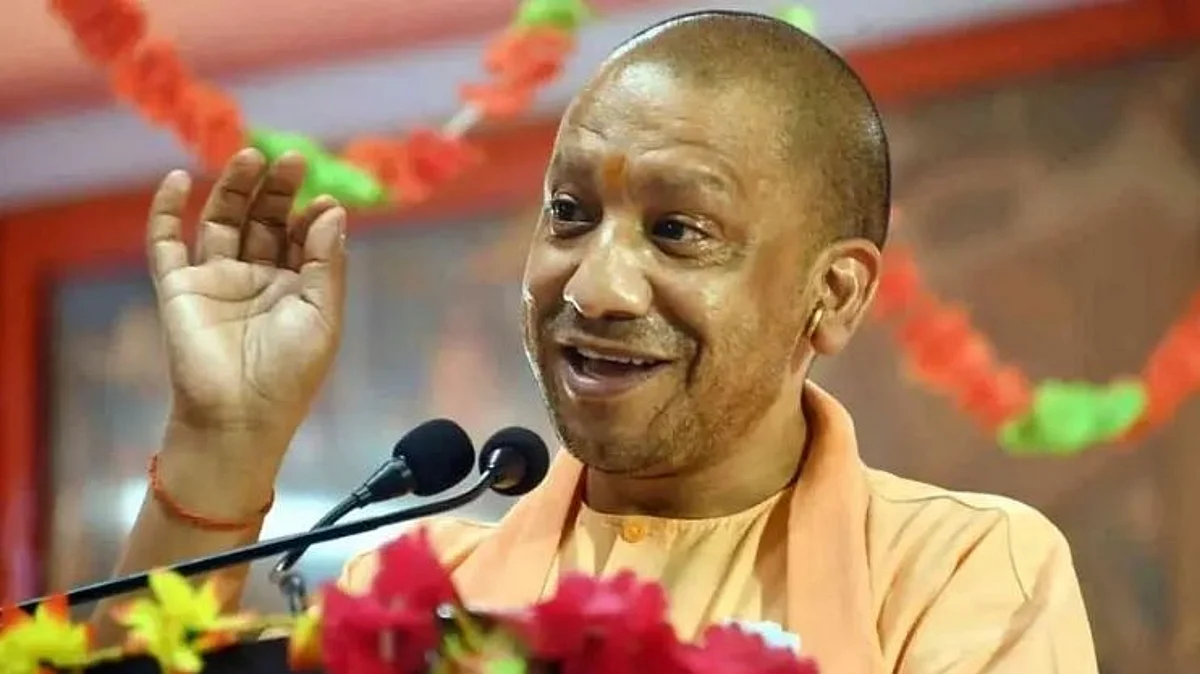 यूपीमध्ये शांततेत 1 लाख लाऊडस्पीकर उतरवले खाली, CM योगींनी थोपटली आपलीच पाठ