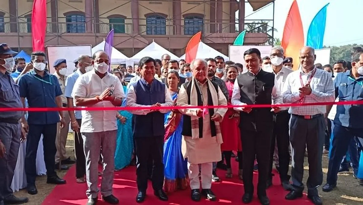 शेतकरी स्वयंपूर्ण झाल्यास...: नरेंद्रसिंग तोमर