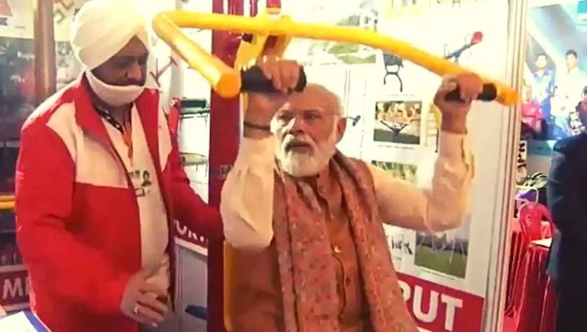 पंतप्रधान मोदींचा जिममध्ये वर्कआउट करतानाचा व्हिडिओ होतोय 'व्हायरल'