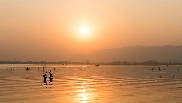 <div class="paragraphs"><p>5 famous lakes in Rajasthan</p></div>
