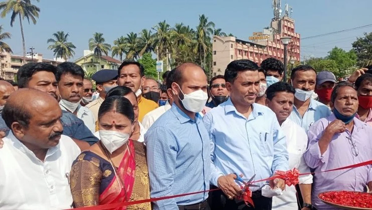 CM Pramod Sawant at Mapusa Bus Stand