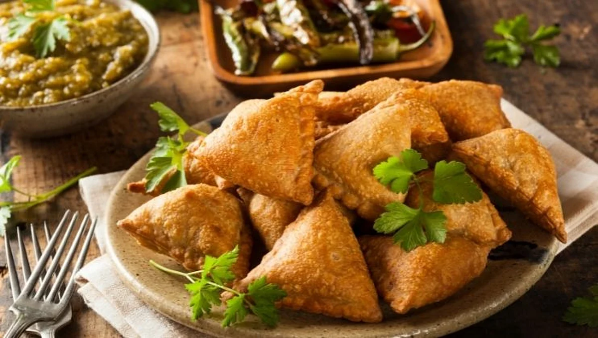 Paneer Samosa Recipe in Marathi