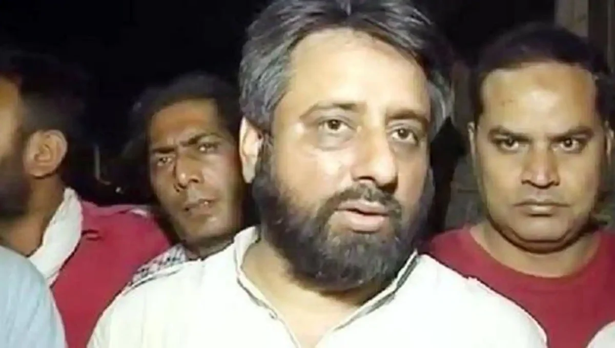 AAP आमदार अमानतुल्ला खान यांना अटक