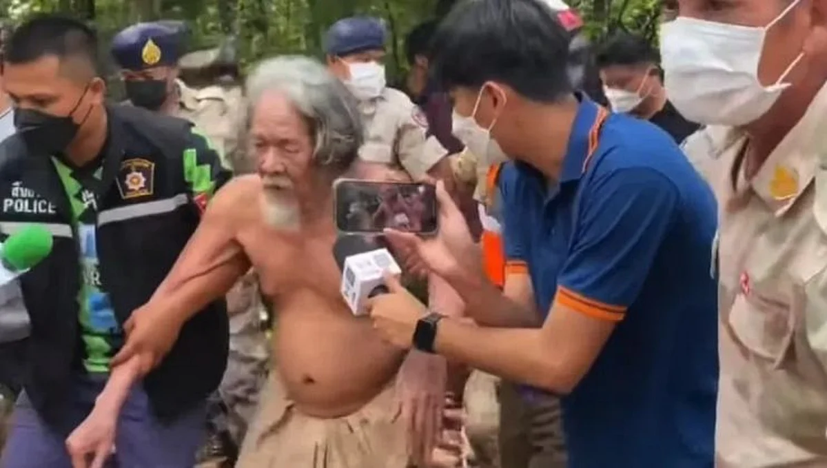 कोण आहे हा 'बाबा' ज्याच्या आश्रमात आढळले 11 मृतदेह