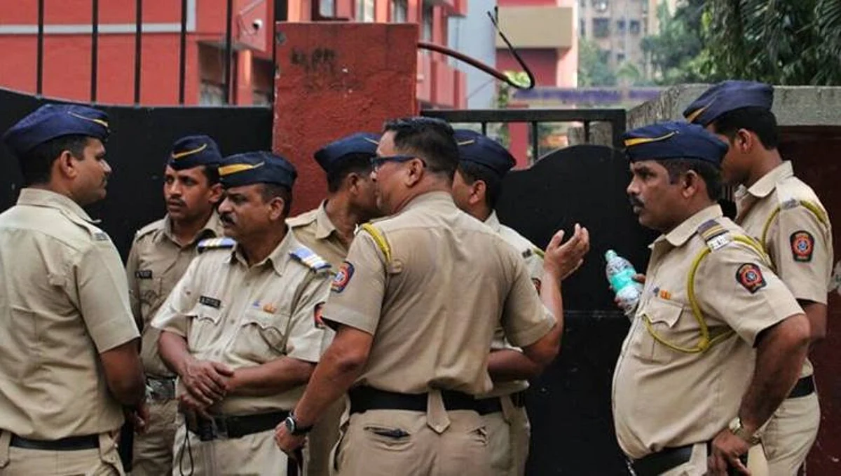 मनसेसह हिंदू दलाच्या कार्यकर्त्यांना तात्काळ मुंबई सोडण्याचे आदेश