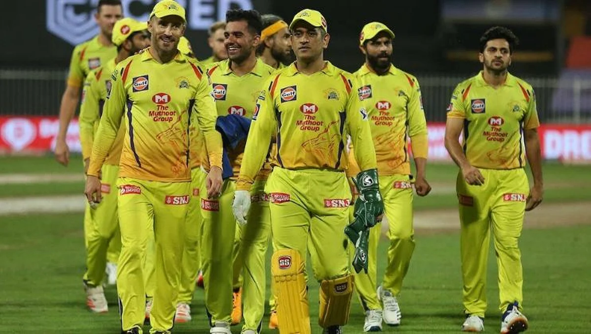 '...IPL चा 9 वर्ष जुना रेकॉर्ड मोडला,' धोनी बनला नंबर वन