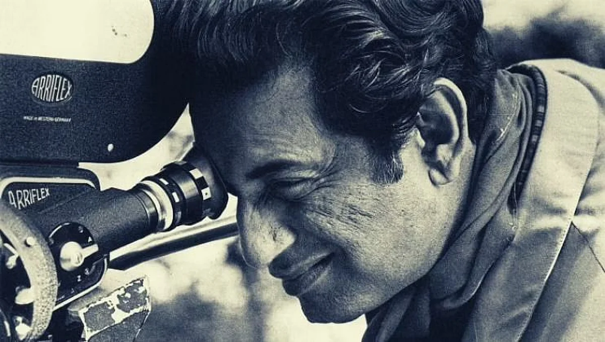 Satyajit Ray Birth Anniversary: 'सत्यजीत रे' ऑस्करसह 32 पुरस्कारांवर कोरलं नाव, 'हे' पाच चित्रपट तुम्ही पाहिलेतं?