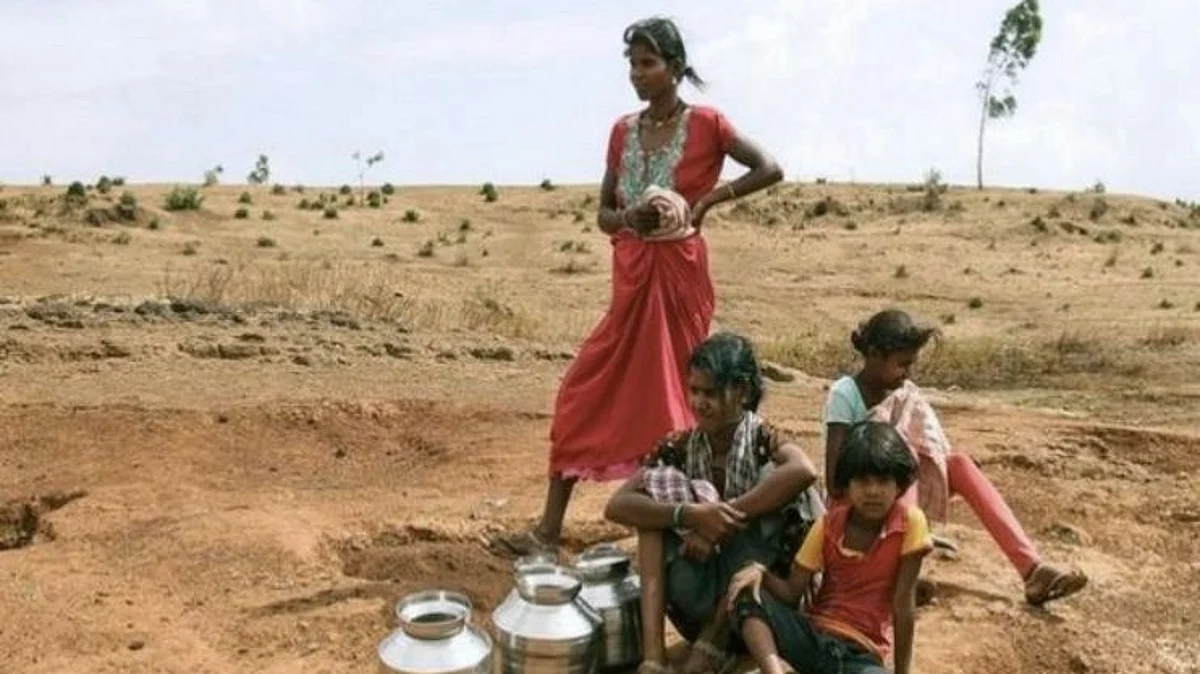 जिव्हारी खेळ! पाणी टंचाईमुळे महिलांनी गाठले माहेर