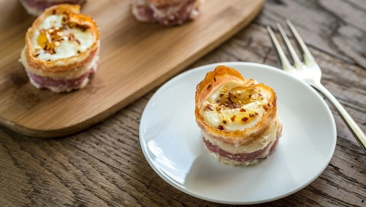 Egg Cup Recipe: 'एग कप' ची चव नक्की चाखून पाहा !