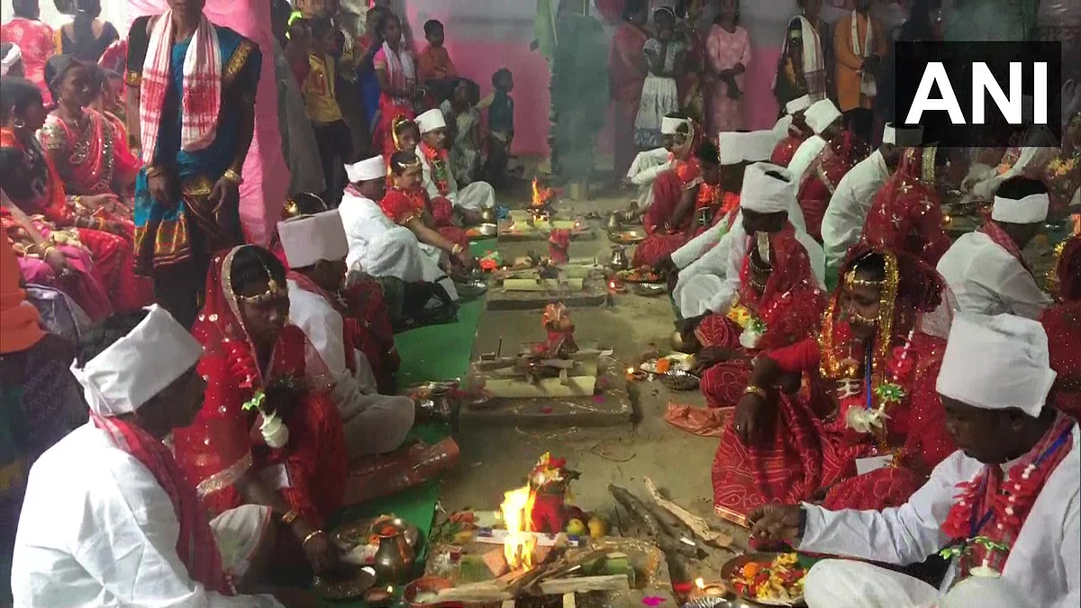 अक्षय्य तृतीयेच्या मुहूर्तावर आसाममध्ये 51 जोडप्यांचा सामूहिक विवाह सोहळा संपन्न