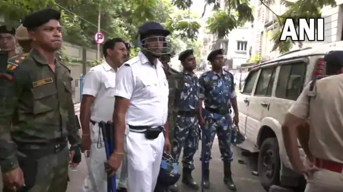 कोलकात्यात गोळीबार, महिलेची हत्या करुन पोलिस कर्मचाऱ्याने केली आत्महत्या