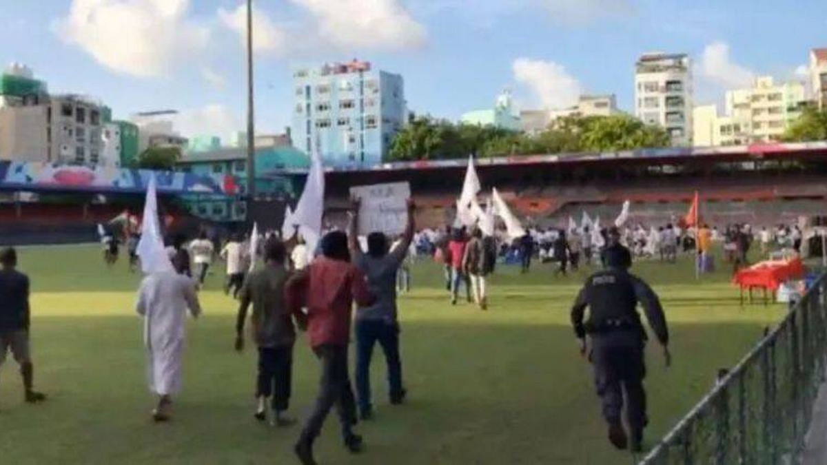 आंतरराष्ट्रीय योगा दिन: मालदिवमध्ये जमावाने योगा कार्यक्रम पाडला बंद