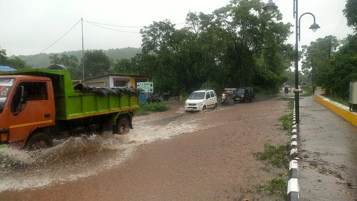 Sewerage system collapsed in Mandrem