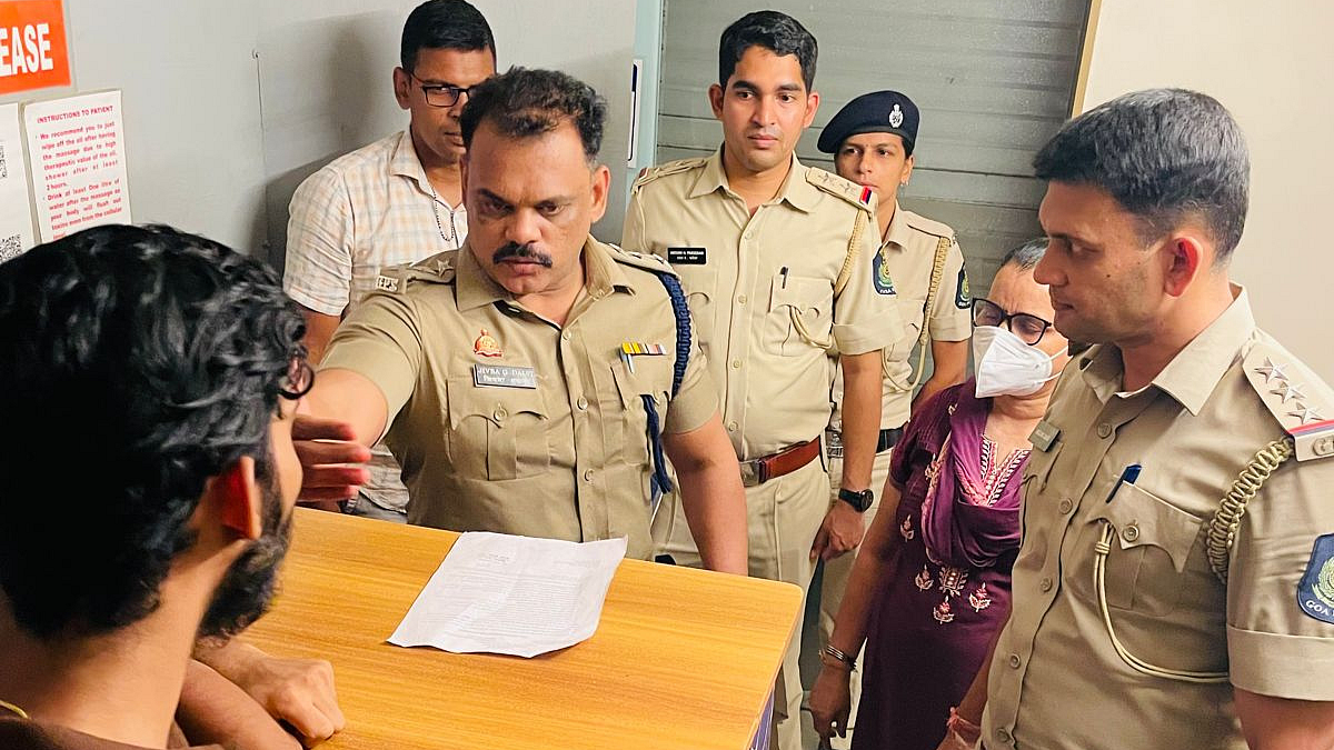 हणजूण पोलिसांनी आणखी एका बेकायदेशीर मसाज पार्लरवर टाकला छापा