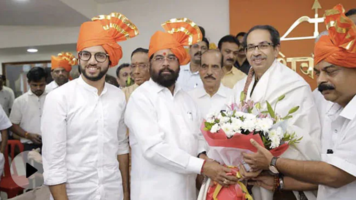 Maharashtra Crisis: ठाकरे अन् शिंदे यांच्याकडे हे संविधानिक पर्याय उपलब्ध