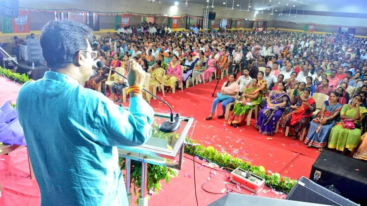 'मोदींच्या ऐतिहासिक निर्णयातून क्रांती'