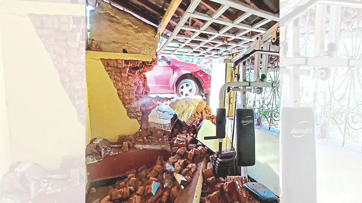 Car dashed home in Ponda