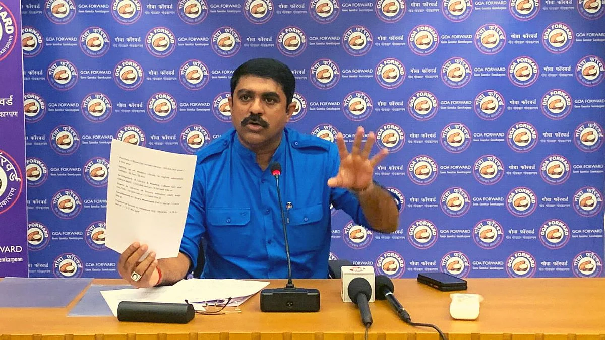 Vijai Sardesai Slams goa government