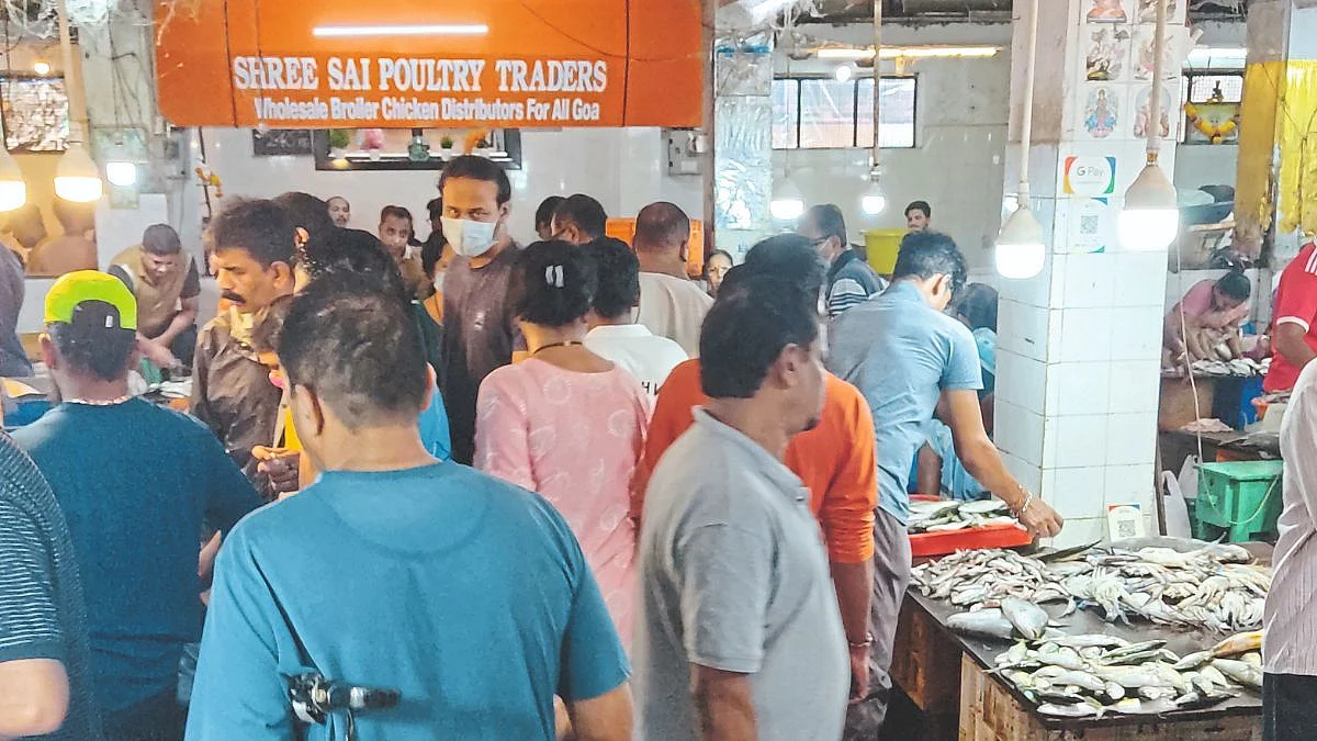 Rush for shopping nonveg in Ponda