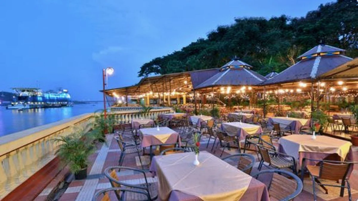 Hotel Mandovi Riviera